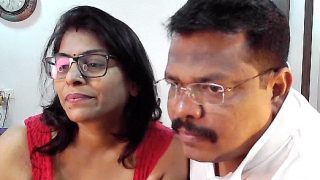 प्रसिद्ध देसी जोड़े घर का बना अश्लील वीडियो
