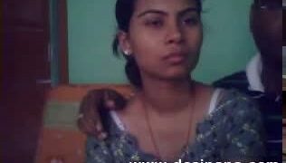 देल्ही की लड़की का सेक्स म्मस बूब्स से खेलते हुवे
