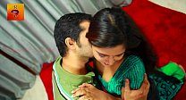 मसाला रोमांटिक भारतीय वयस्क फिल्म में अमातौर देसी युवा प्रेमियों ने रोमांस