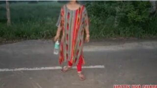 फार्मर फक्किंग पंजाबी भाभी इन फार्म